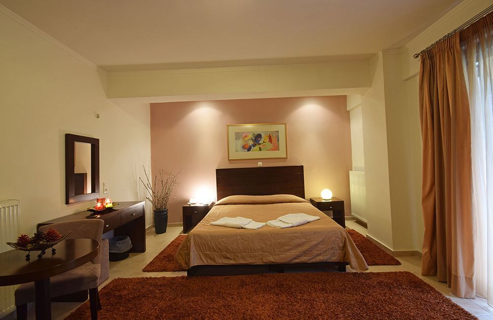 Ahilion Hotel カラブリタ エクステリア 写真